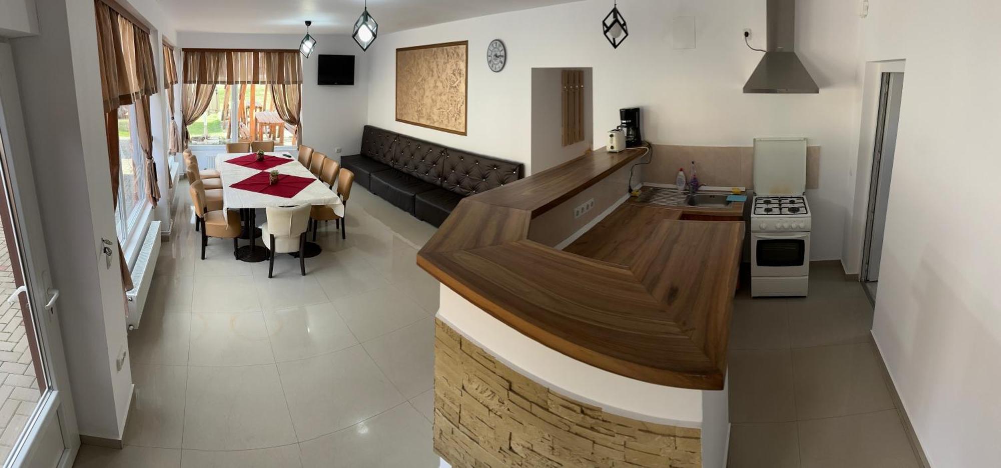 Cabana Sarmis Costesti Luaran gambar